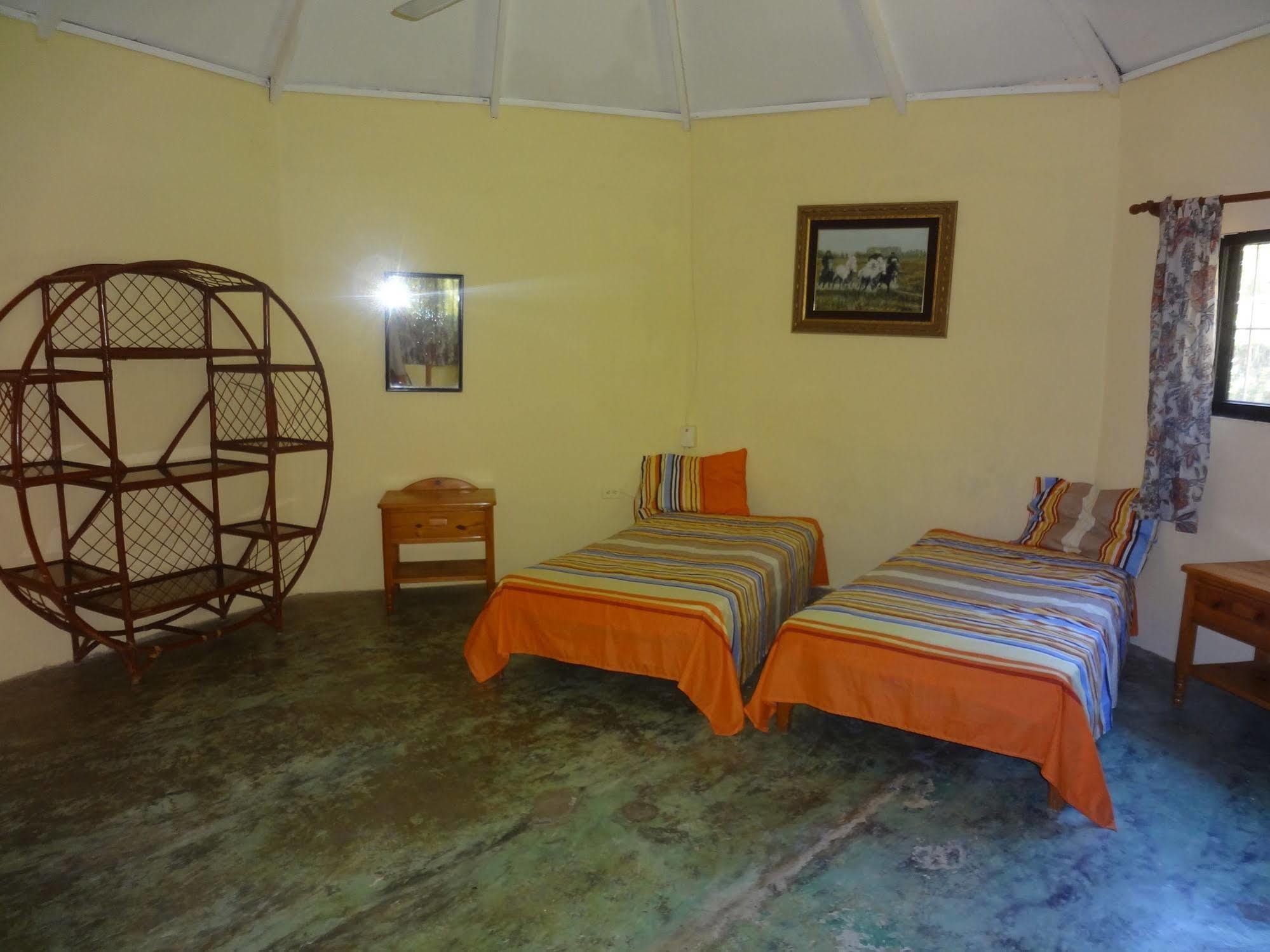 Gipsy Ranch Rooms Cabarete Luaran gambar
